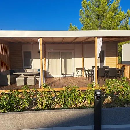 Mobilehome - Camp Dalmata פארק נופש אורביץ