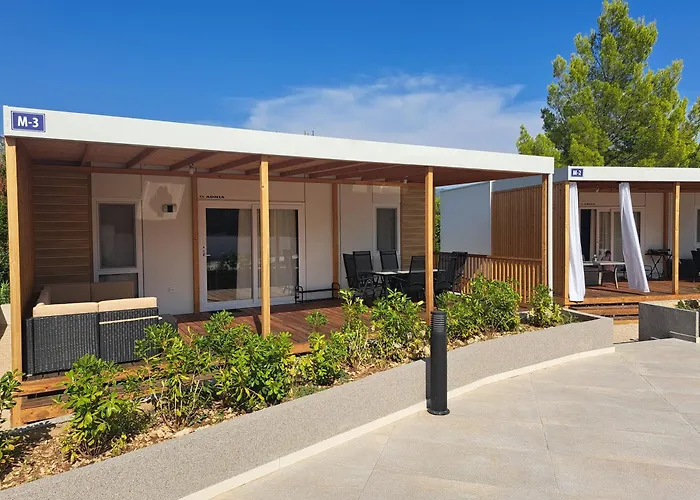 Kompleks wypoczynkowy Mobilehome - Camp Dalmata *